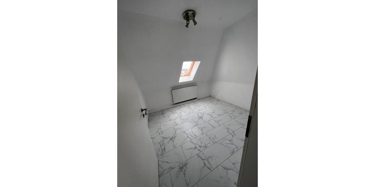 Dachgeschoßwohnung Celle - 3 Zimmer, 70 m&sup2;, 800&euro; | Angebot:24153565