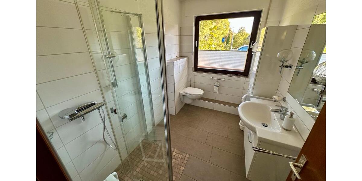 Großz.EFH, Nettokaltmiete 1.375,-€mtl. o. Kaufpreis. 289.000,-€ 5 zimmer