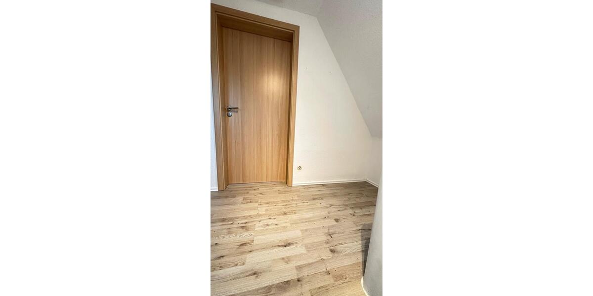 Etagenwohnung Siegen Eiserfeld - 2 Zimmer, 70 m&sup2;, 490&euro; | Angebot:26704936