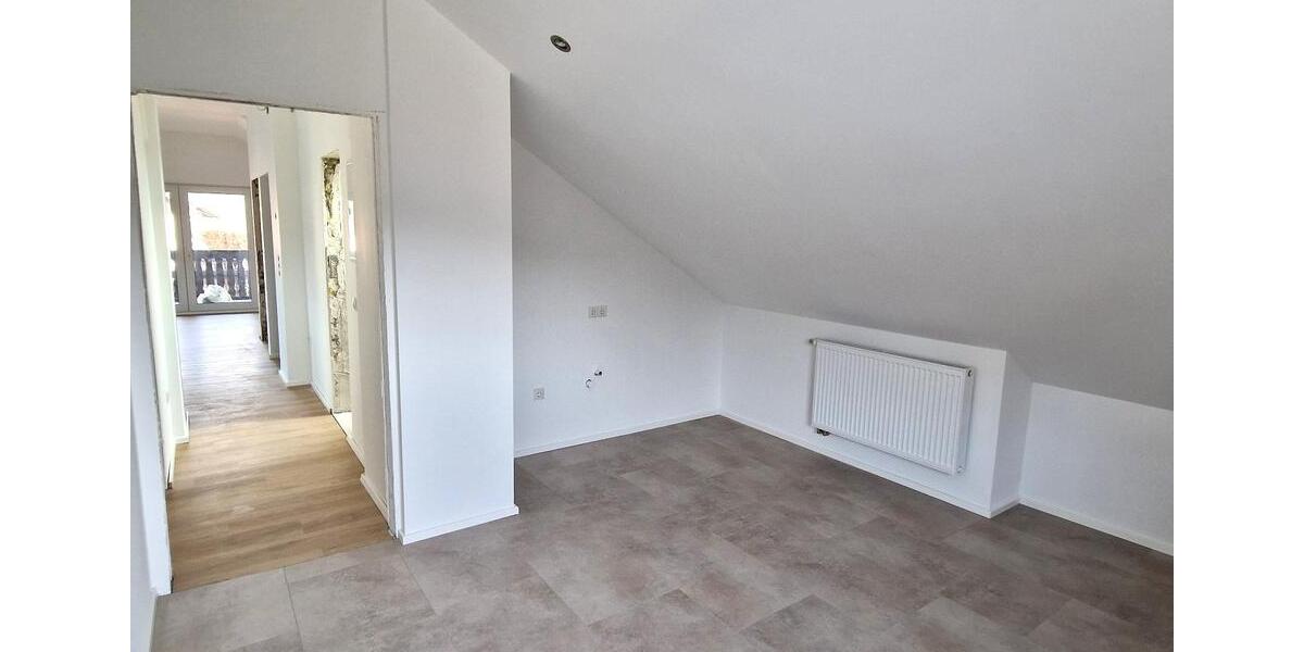 Dachgeschoßwohnung Albisheim (Pfrimm) - 2 Zimmer, 73 m&sup2;, 800&euro; | Angebot:26442559