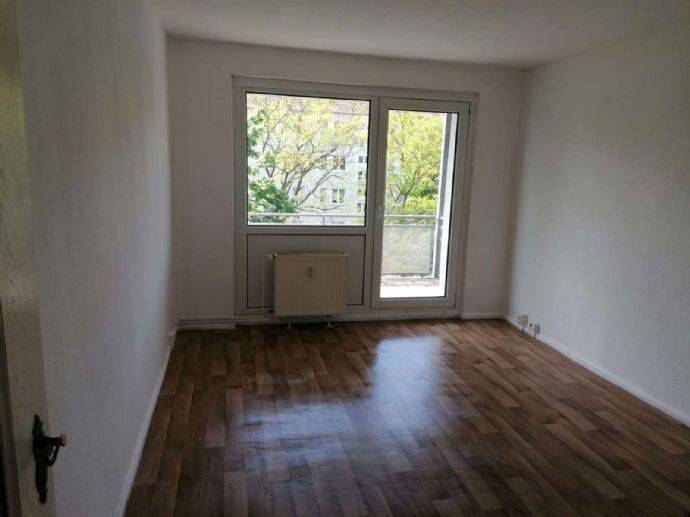 Etagenwohnung Burg - 3 Zimmer, 60 m&sup2;, 295&euro; | Angebot:25739590