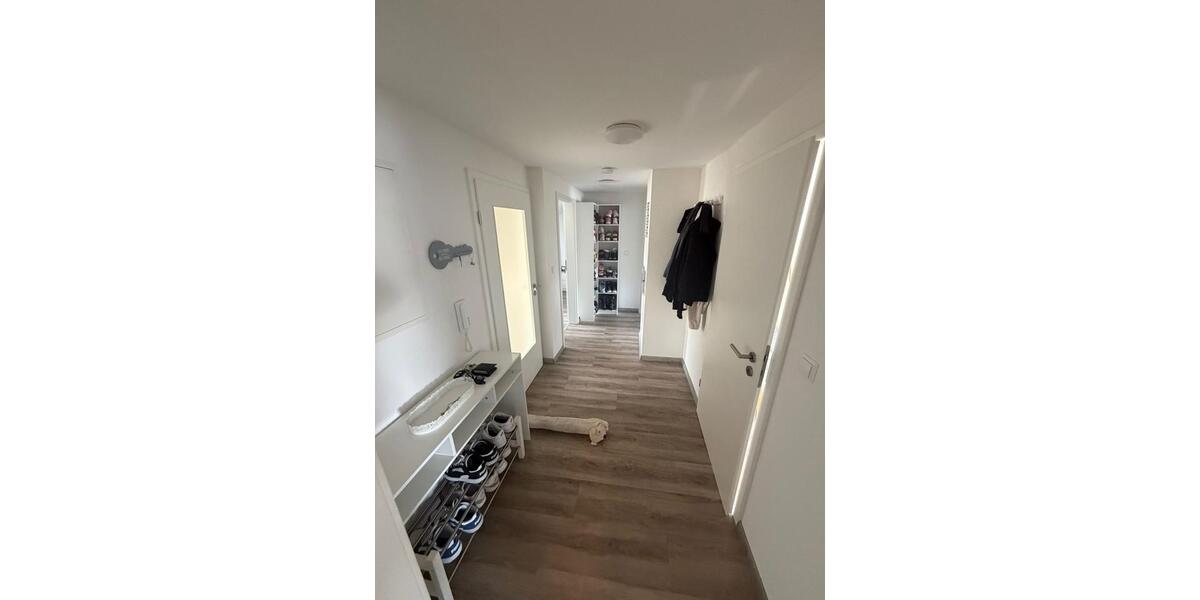 Dachgeschoßwohnung Reilingen - 2.5 Zimmer, 67 m&sup2;, 900&euro; | Angebot:26517717