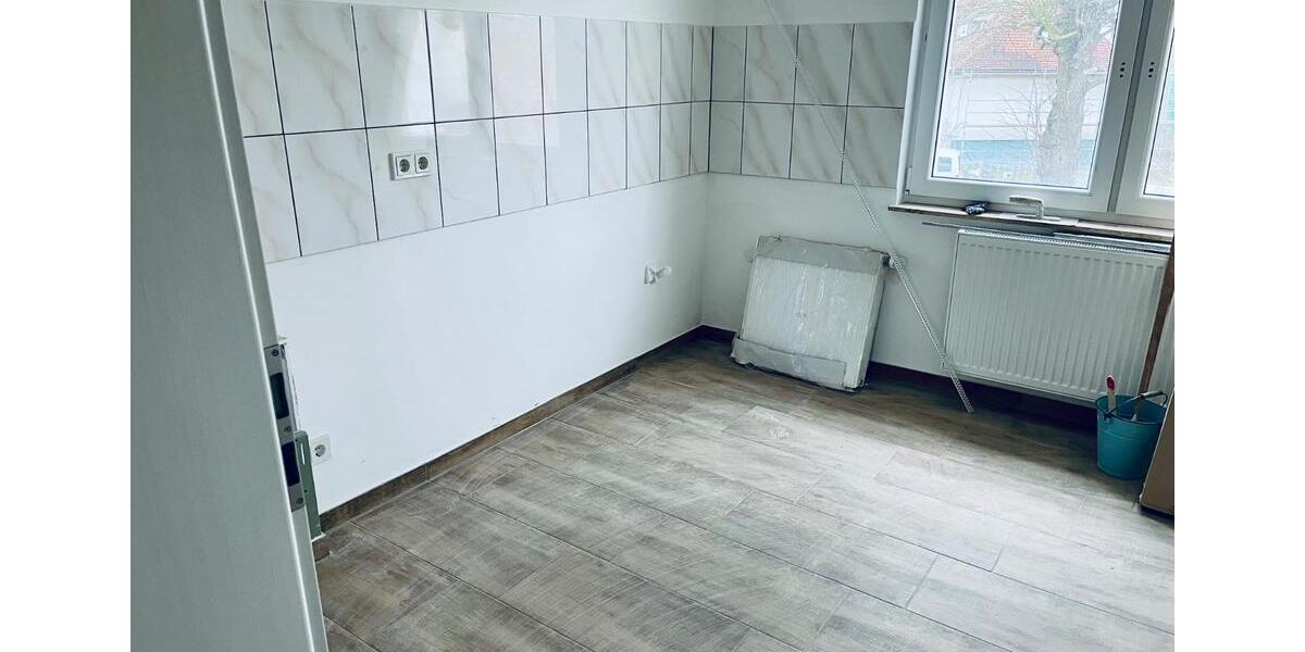 Etagenwohnung Hohenmölsen - 4 Zimmer, 84 m&sup2;, 515&euro; | Angebot:25747438