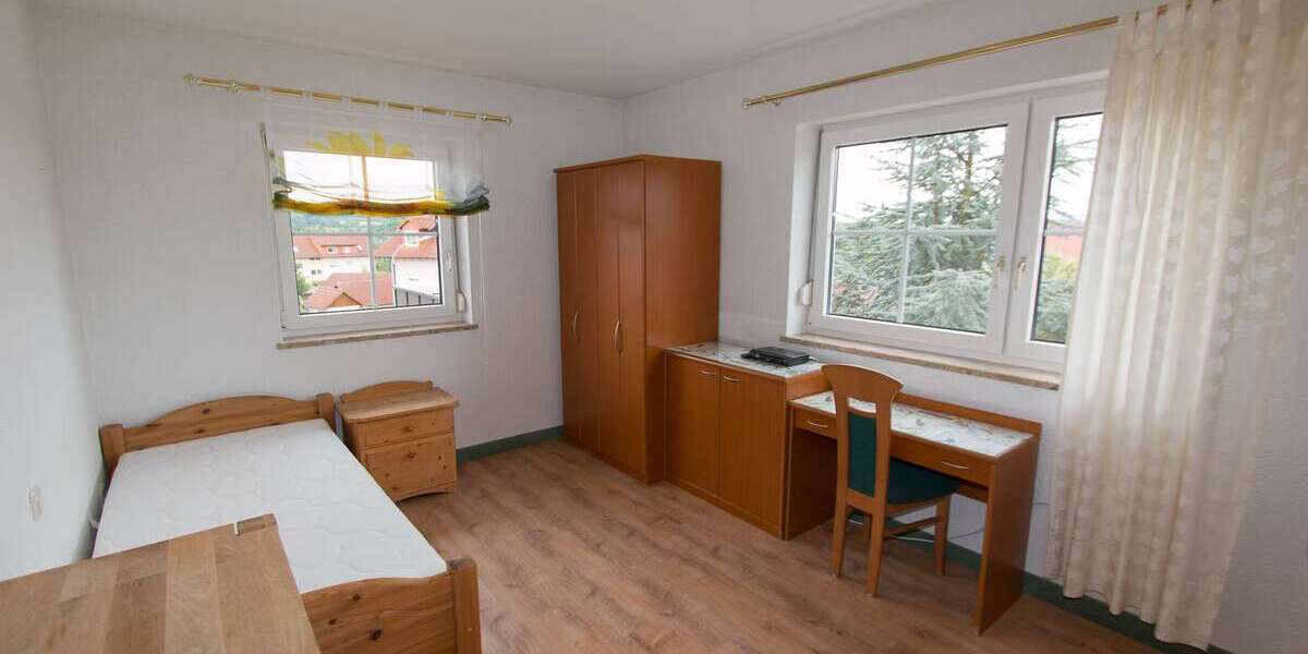 Etagenwohnung Bad Rodach - 1 Zimmer, 20 m&sup2;, 350&euro; | Angebot:27347491