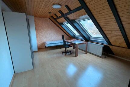 Vollmöbliertes WG-Zimmer nahe Uni– All-Inclusive 2 zimmer