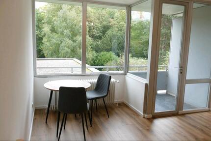 Möblierte 1-Zimmer-Wohnung mit EBK, Balkon in Eschborn zimmer