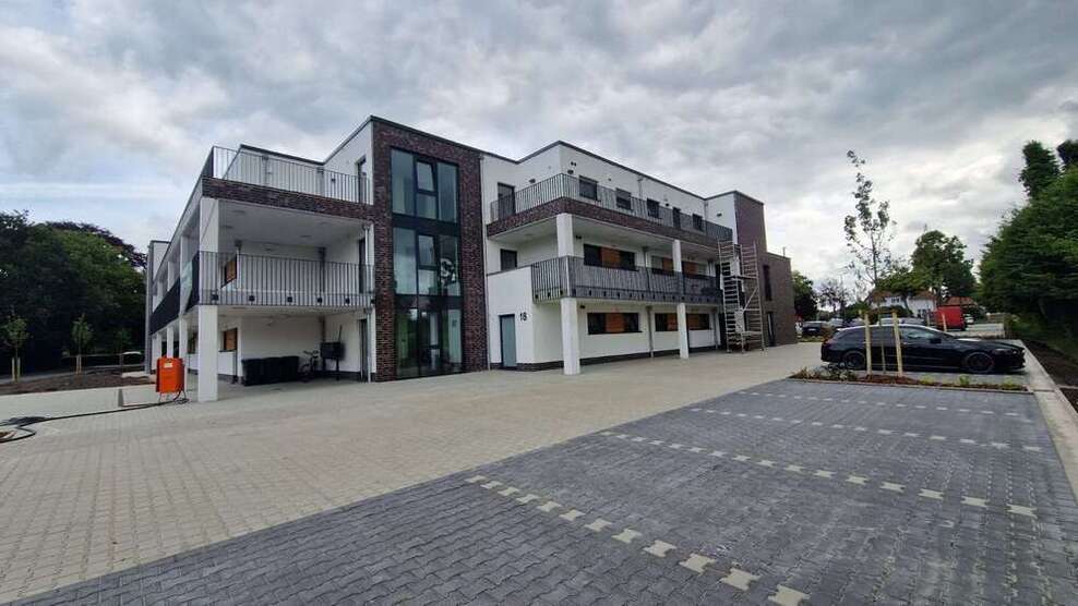 Wohnung zum Mieten in Zetel 735 € 67.14 m²