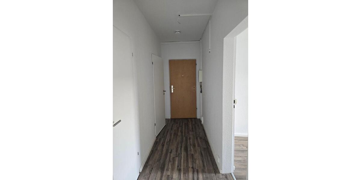 Etagenwohnung Hainichen - 3 Zimmer, 62 m&sup2;, 303&euro; | Angebot:26455735