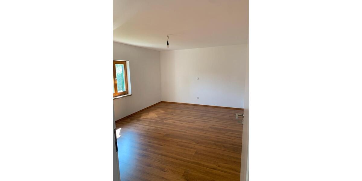 Erdgeschoßwohnung Bad Aibling - 2 Zimmer, 75 m&sup2;, 1.200&euro; | Angebot:27540104