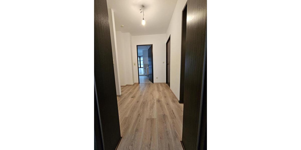 Etagenwohnung Wiesbaden Nordost - 2 Zimmer, 75 m&sup2;, 1.400&euro; | Angebot:24550310