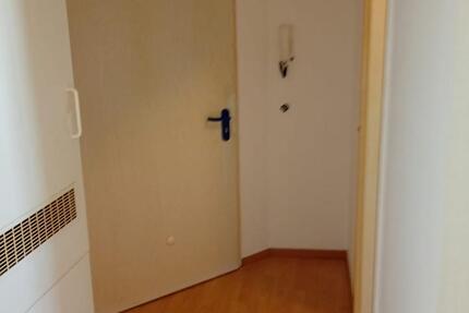 Wohnung Meiningen - 1 Zimmer, 35 m&sup2;, 300&euro; | Angebot:26663870