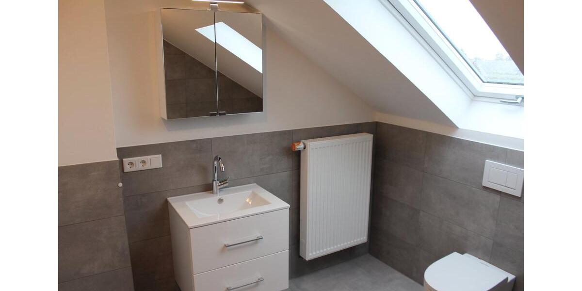 Dachgeschoßwohnung Hainburg - 2 Zimmer, 65 m&sup2;, 950&euro; | Angebot:26670525