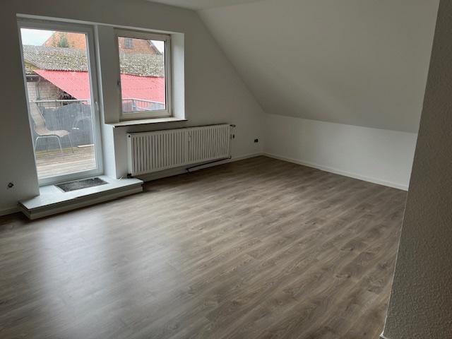 Dachgeschoßwohnung Wolfsburg Ehmen - 4 Zimmer, 116 m&sup2;, 900&euro; | Angebot:25989545