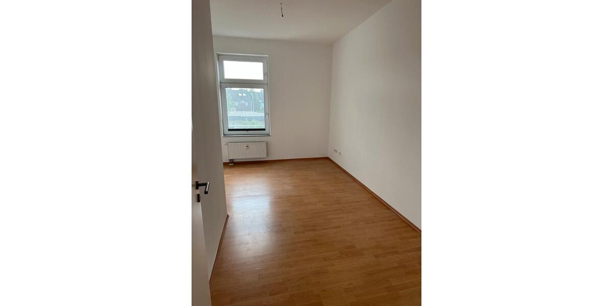 Etagenwohnung Mönchengladbach West - 3 Zimmer, 79 m&sup2;, 850&euro; | Angebot:26605432