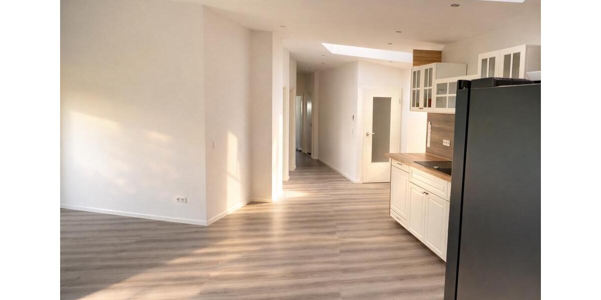 Dachgeschoßwohnung Münster-Sarmsheim Sarmsheim - 3 Zimmer, 90 m&sup2;, 1.050&euro; | Angebot:26186773