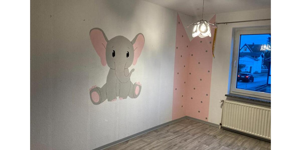 Erdgeschoßwohnung Bad Arolsen - 6 Zimmer, 140 m&sup2;, 1.600&euro; | Angebot:26648470