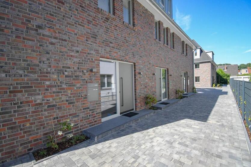 6547 - Nachhaltiger Neubau mit Terrasse und Einbauküche – Reihenhaus im Marschwegviertel!