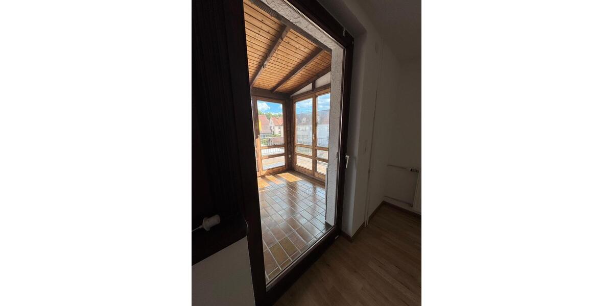 Etagenwohnung Mengen - 3 Zimmer, 70 m&sup2;, 700&euro; | Angebot:26562335