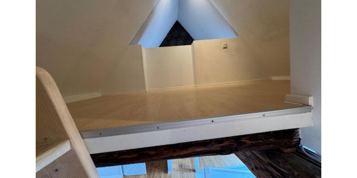 Dachgeschoßwohnung Duderstadt - 3 Zimmer, 130 m&sup2;, 750&euro; | Angebot:24102202