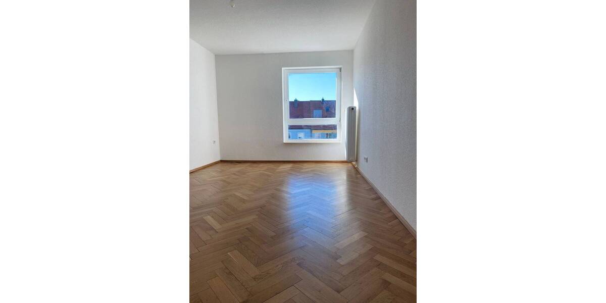 Etagenwohnung Nürnberg Großreuth h d Veste - 4 Zimmer, 109 m&sup2;, 1.150&euro; | Angebot:26203712
