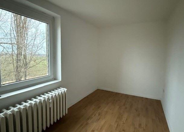 Etagenwohnung Bad Lauchstädt - 3 Zimmer, 57 m&sup2;, 350&euro; | Angebot:23855093