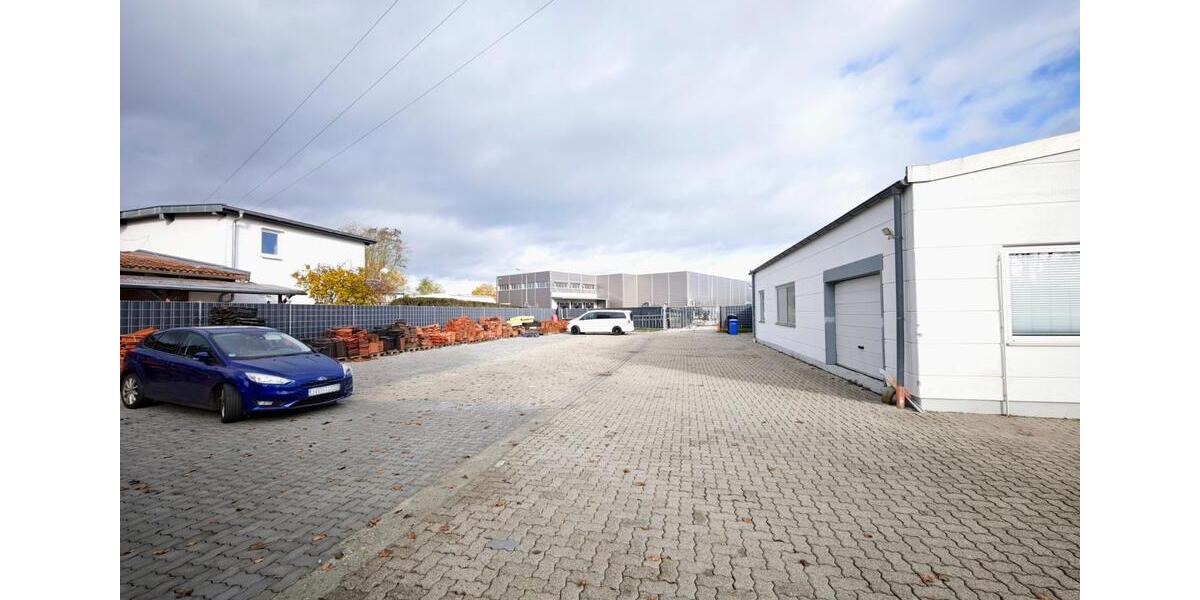 Gewerbeeinheit zur vielseitigen Nutzung ca 1.000m² | Handwerk | Autohandel | Büros | Lager uvm. zimmer