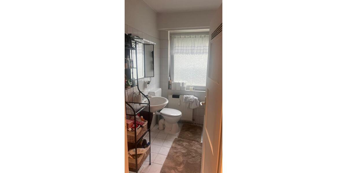 Erdgeschoßwohnung Wiesbaden Schierstein - 2 Zimmer, 48 m&sup2;, 700&euro; | Angebot:26705440