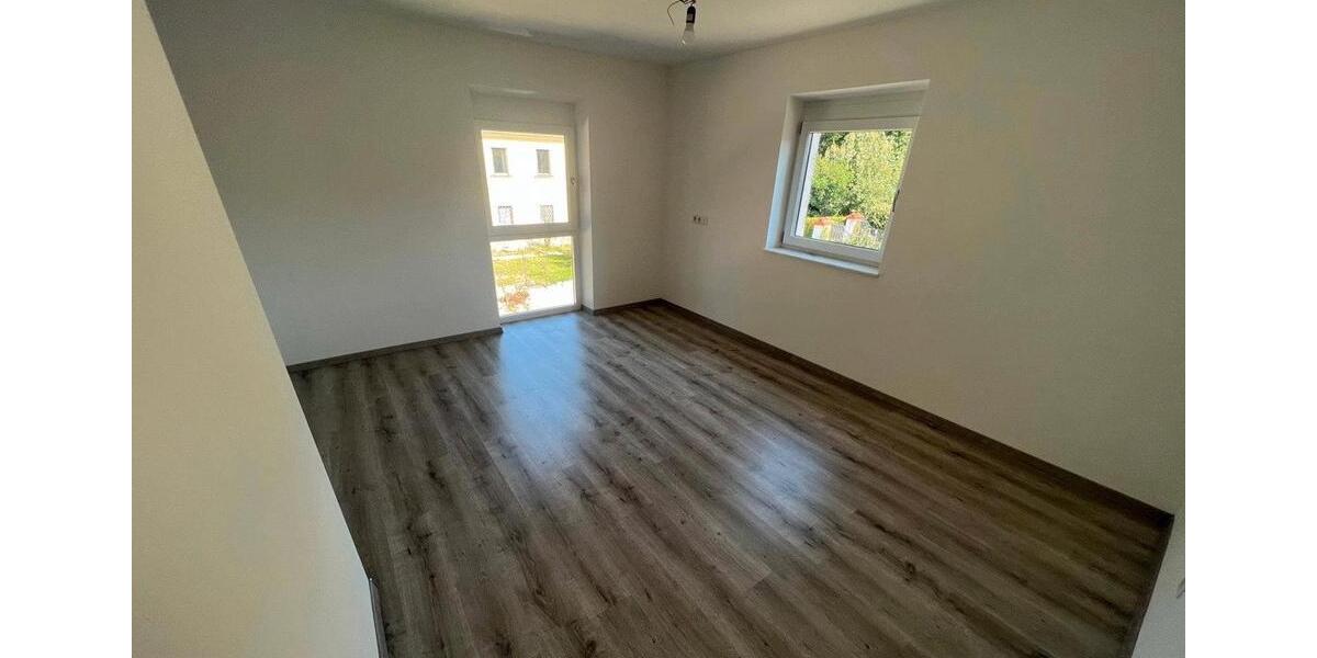 Etagenwohnung Kirchham - 4 Zimmer, 83 m&sup2;, 950&euro; | Angebot:26047318