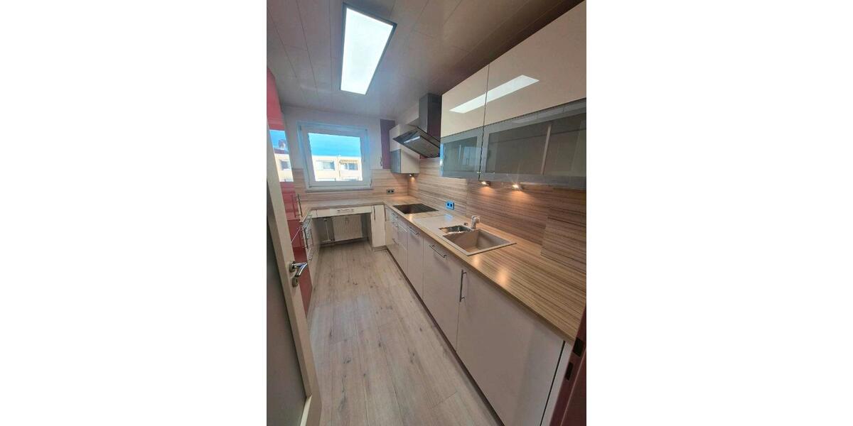 Etagenwohnung Böblingen - 4 Zimmer, 93 m&sup2;, 1.400&euro; | Angebot:24836825