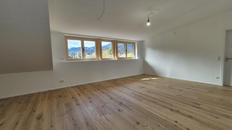 NEUBAU - ERSTBEZUG, Traumhaftes Penthouse, höchste Qualität, 6m-Panoramagaube & 360 Grad Bergblick 3 zimmer