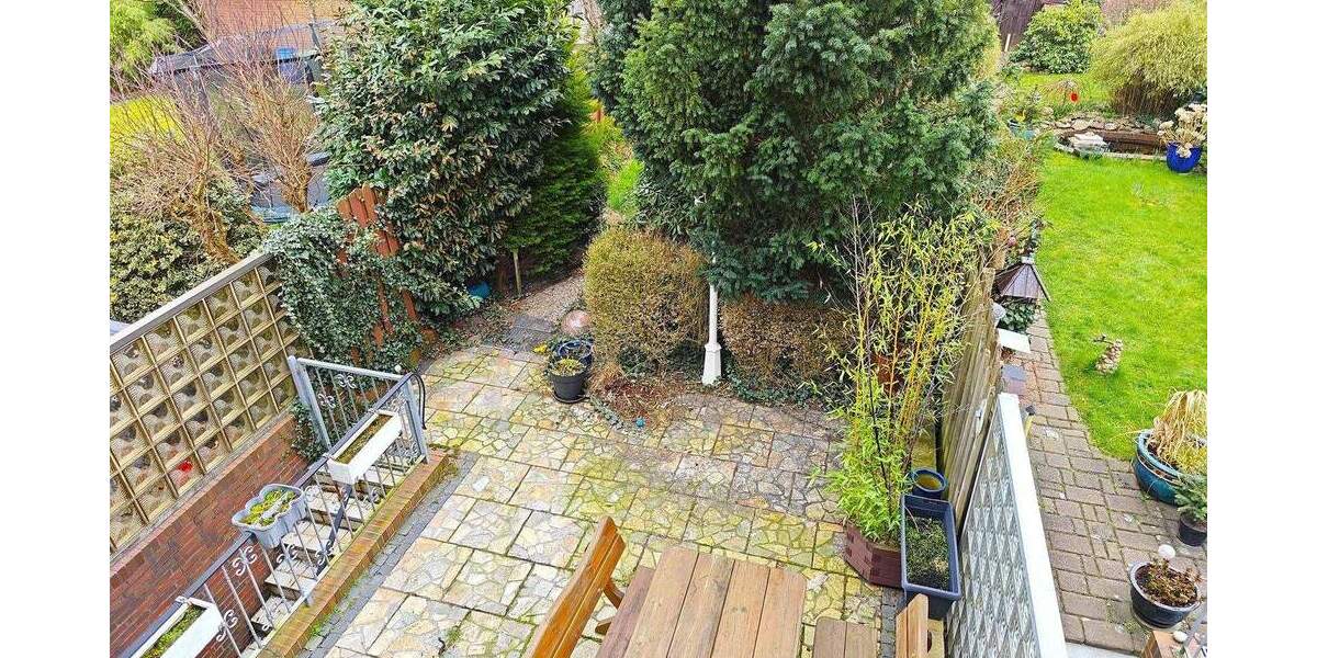 Reihenmittelhaus Bremen Altstadt - 4 Zimmer, 110 m&sup2;, 1.100&euro; | Angebot:25879505