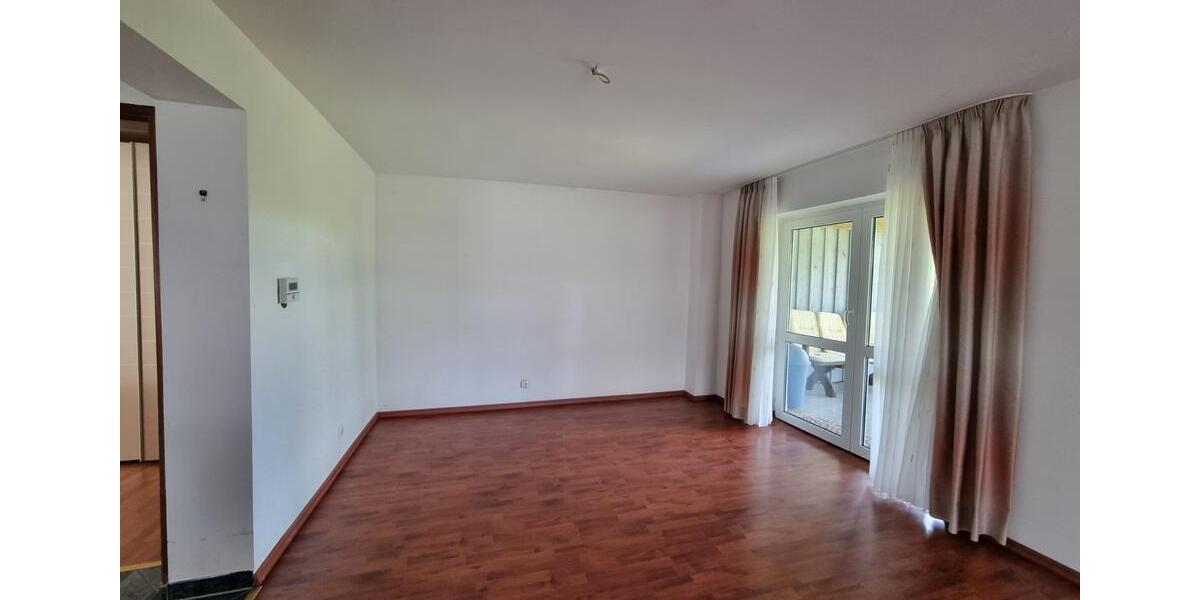 2-Zimmer Wohnung mit Terasse u. kleinem Gartenstück in Glashütten 2 zimmer