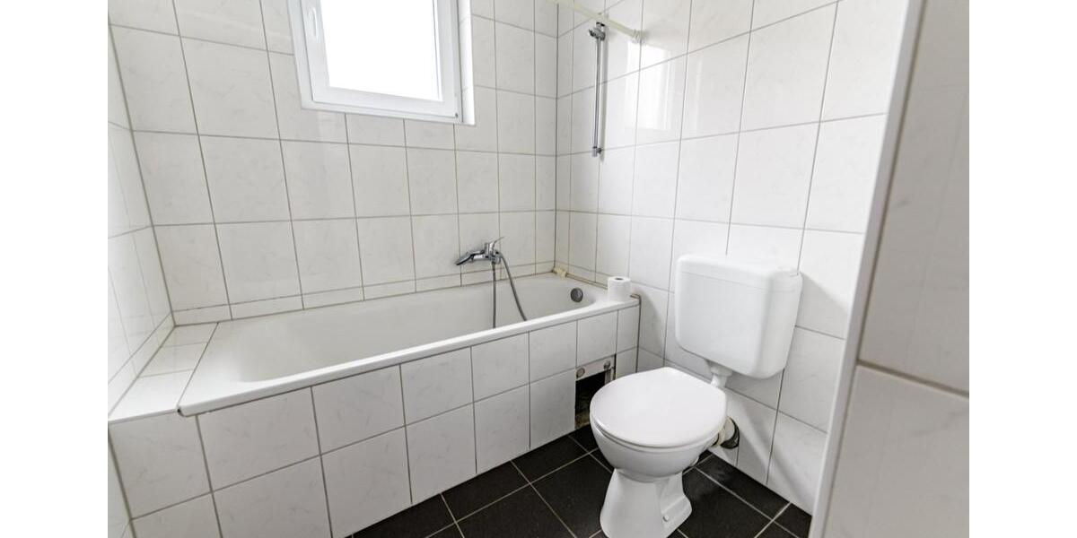 Etagenwohnung Bonn Hardtberg - 4 Zimmer, 87 m&sup2;, 1.148&euro; | Angebot:25352673