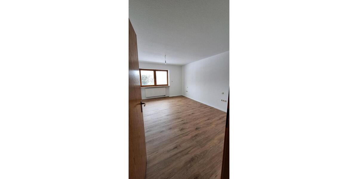 Etagenwohnung Marktheidenfeld - 3 Zimmer, 80 m&sup2;, 1.100&euro; | Angebot:24703578