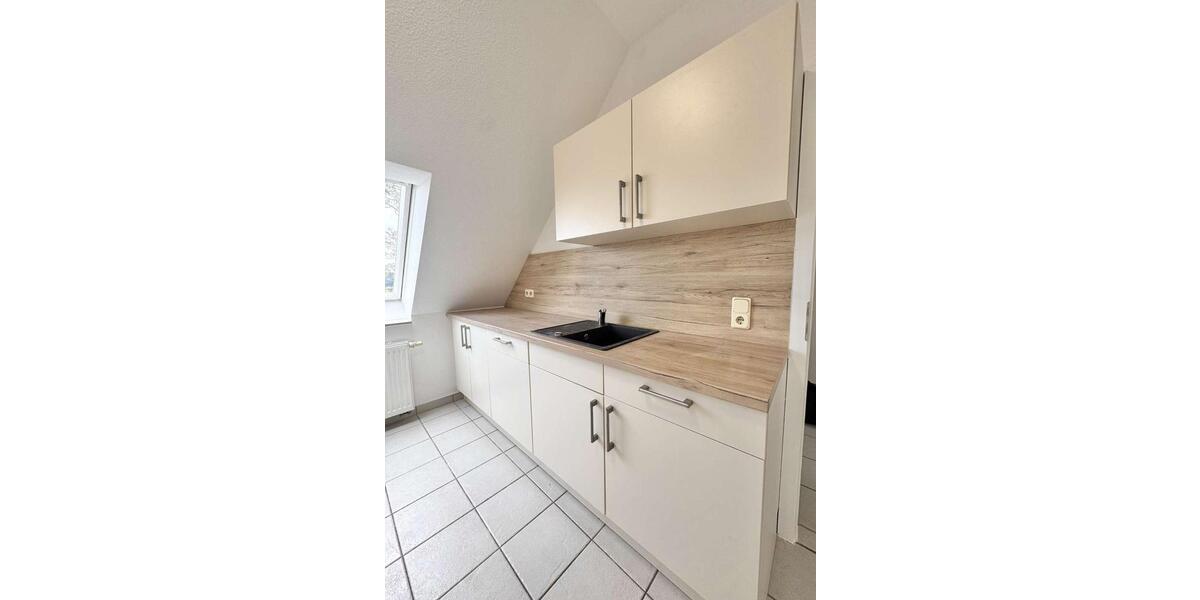 Dachgeschoßwohnung Magdeburg - 3 Zimmer, 85 m&sup2;, 939&euro; | Angebot:26490817
