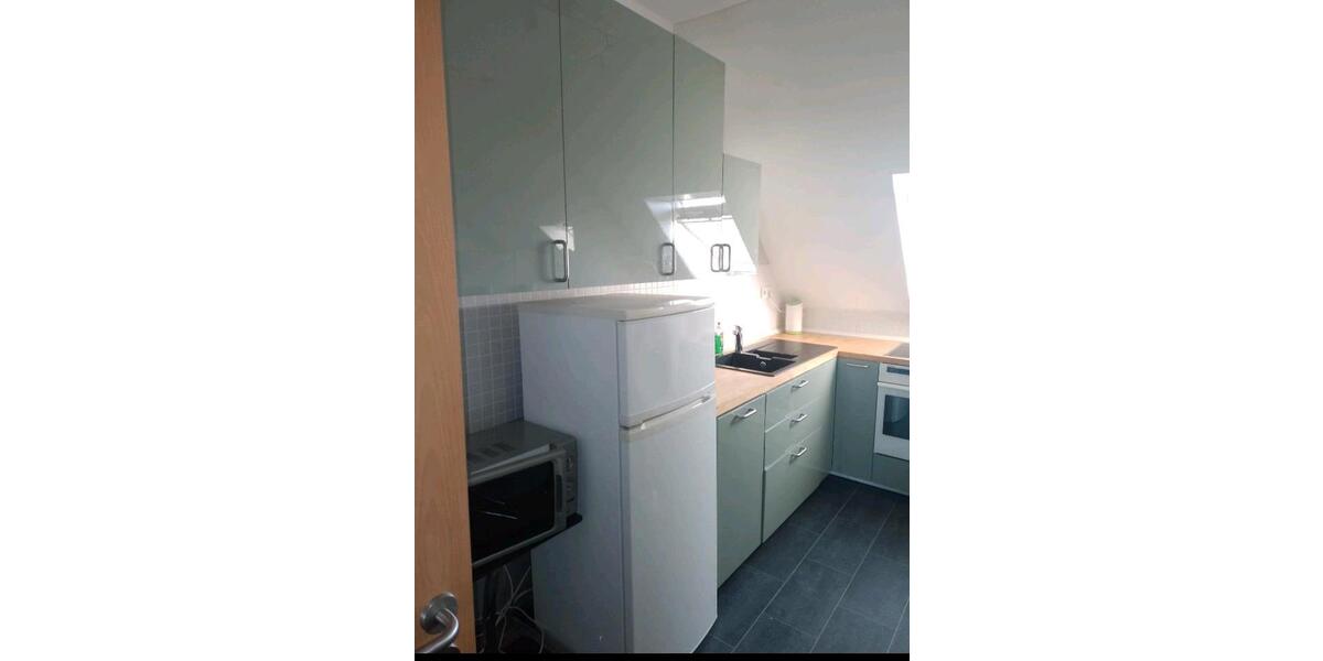 Dachgeschoßwohnung Braunschweig Westliches Ringgebiet - 2.5 Zimmer, 60 m&sup2;, 600&euro; | Angebot:25161230