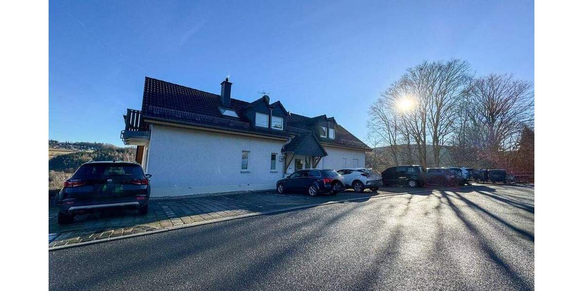 3-Raum-Wohnung mit Balkon & Einbauküche in Bermsgrün 3 zimmer