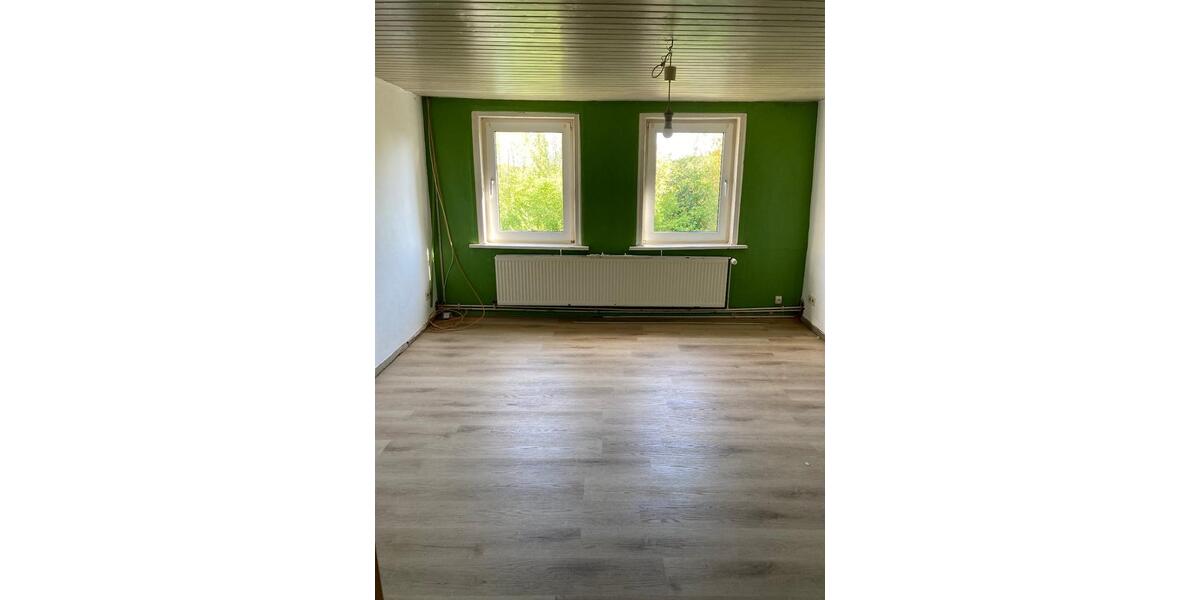 Etagenwohnung Blomberg - 6 Zimmer, 136 m&sup2;, 810&euro; | Angebot:26338796