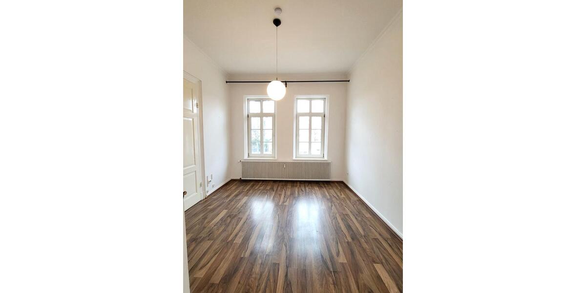 Schöne 134 qm Wohnung 4 zimmer