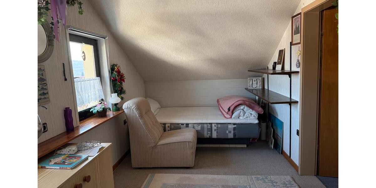 Dachgeschoßwohnung Marburg Marbach - 1 Zimmer, 17 m&sup2;, 450&euro; | Angebot:25269904