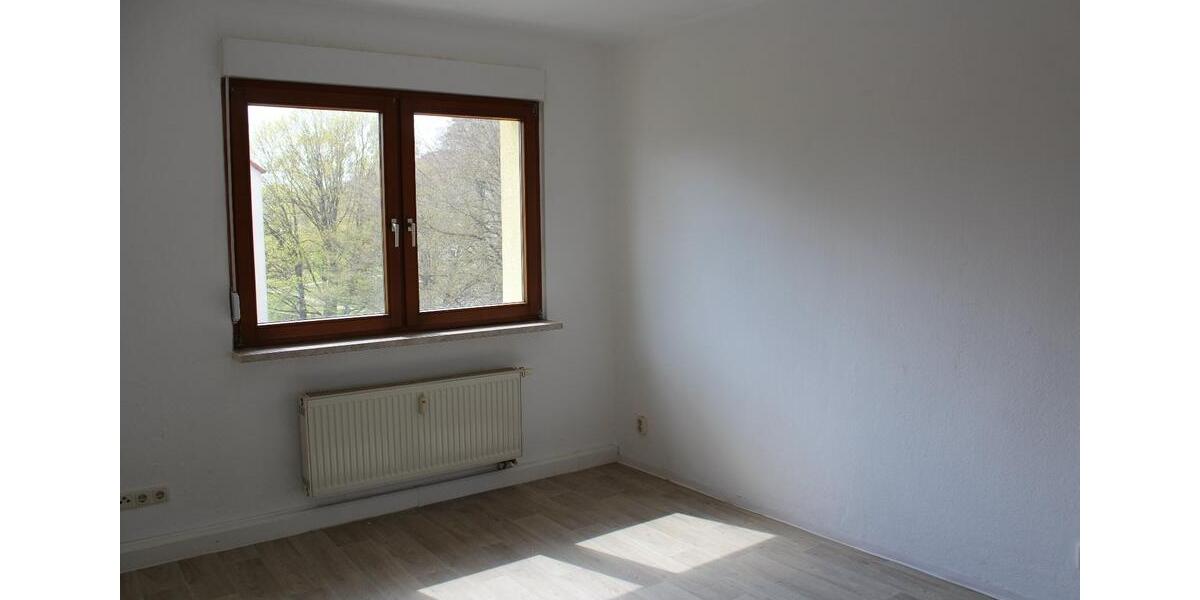 Dachgeschoßwohnung Eisenach - 3 Zimmer, 60 m&sup2;, 429&euro; | Angebot:26182982