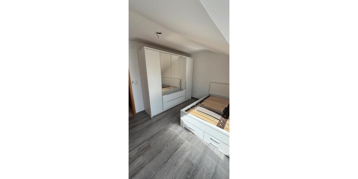 Dachgeschoßwohnung Würzburg Dürrbachau - 3 Zimmer, 70 m&sup2;, 690&euro; | Angebot:26113371