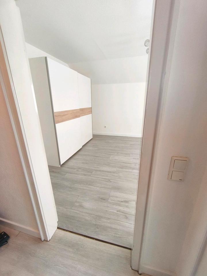 Schöne 2-Zimmer-Dachgeschoßwohnung in ruhiger Lage Gellershagen
