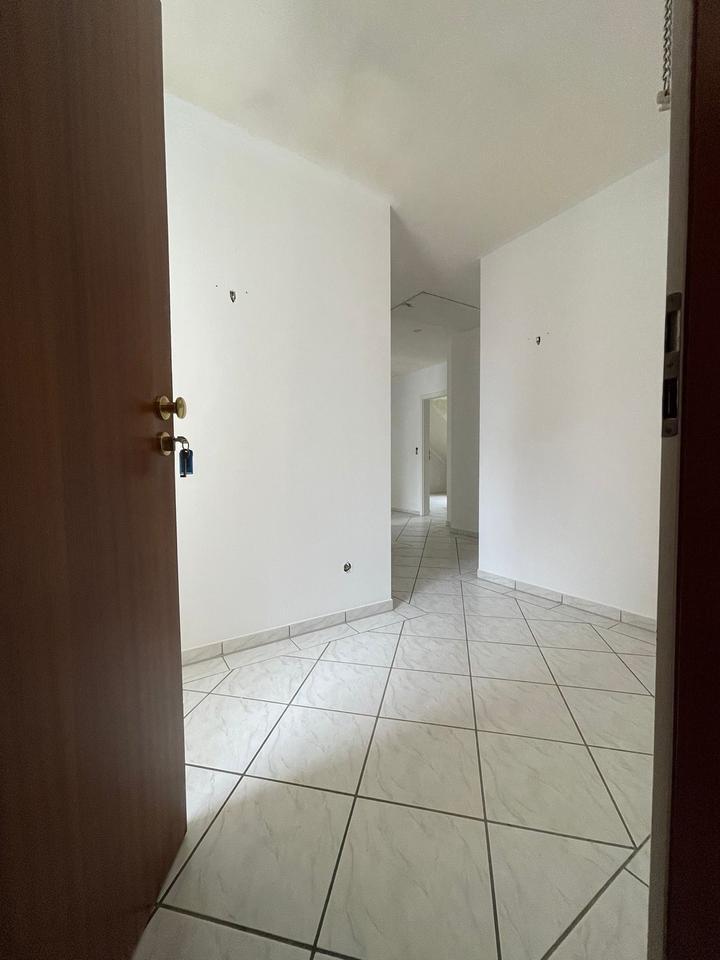 3-Zi-DG-Wohnung in Hallstadt zimmer