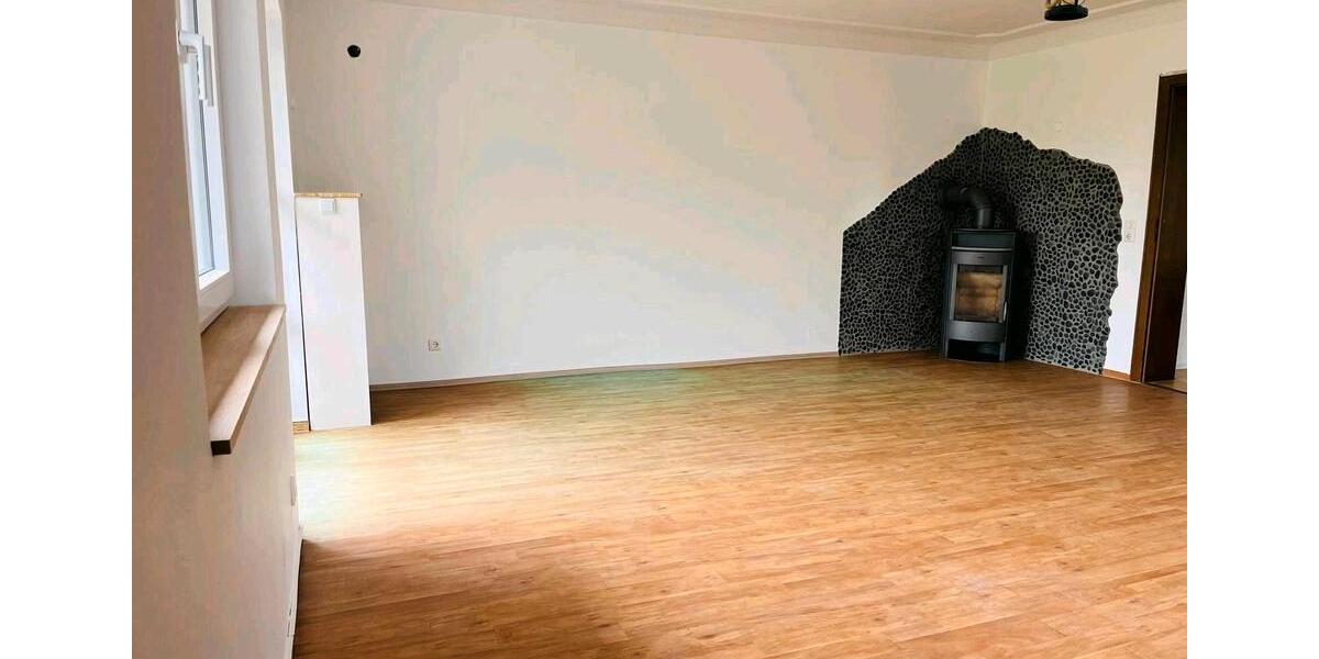 Maisonettenwohnung Windeck - 3 Zimmer, 99 m&sup2;, 900&euro; | Angebot:26646063