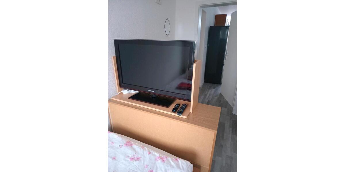 Wohnen auf Zeit Wermelskirchen - 5 Zimmer, 8 m&sup2;, 20&euro; | Angebot:24748108