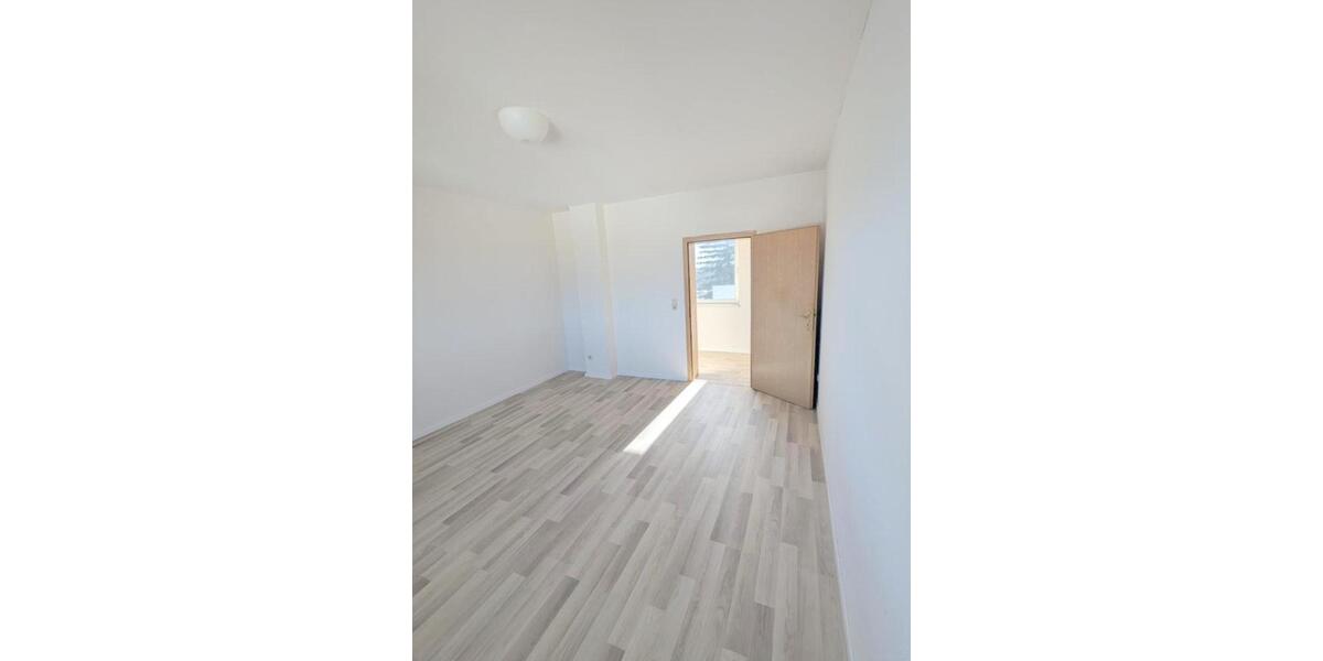 Etagenwohnung Pritzwalk - 2 Zimmer, 72 m&sup2;, 470&euro; | Angebot:25281669