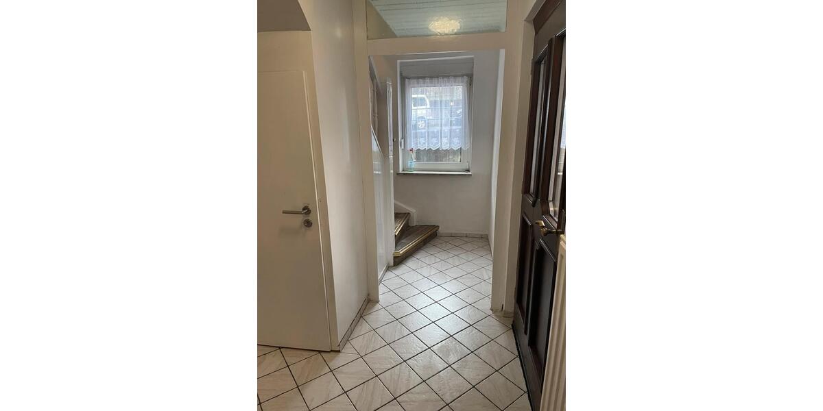 Doppelhaushälfte Nidda - 4 Zimmer, 125 m&sup2;, 1.650&euro; | Angebot:24743463