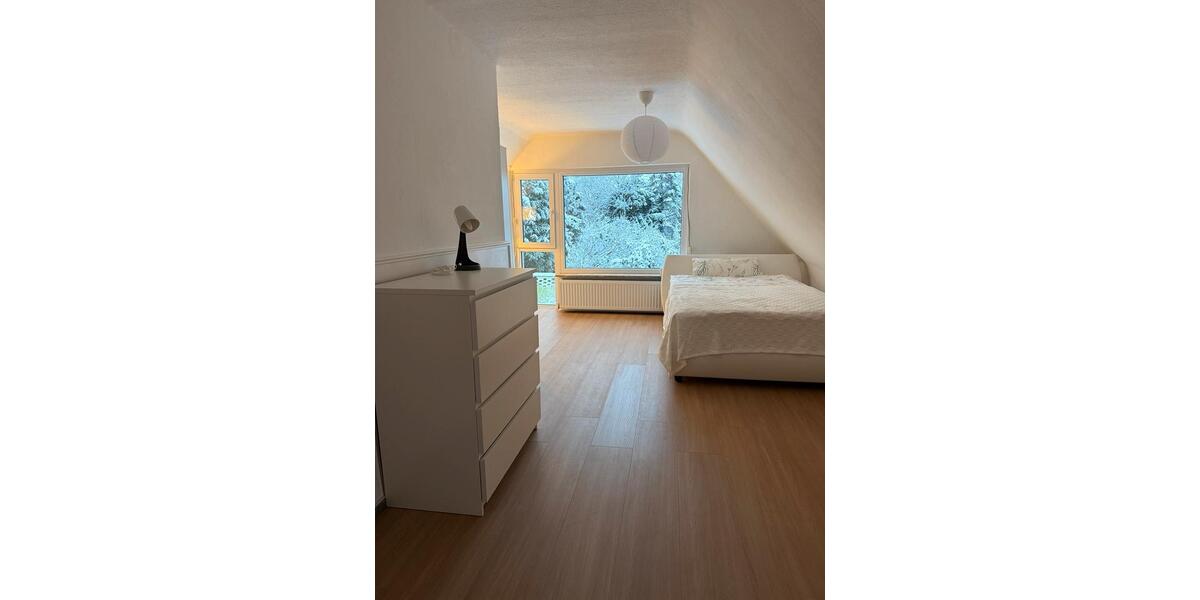 Wohnen auf Zeit Hamburg Langenhorn - 6 Zimmer, 126 m&sup2;, 680&euro; | Angebot:26610182