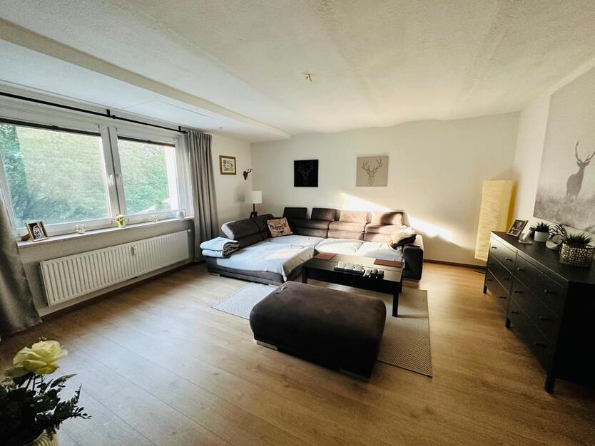 Natur.Ruhe.Raum-moderne 3 ZKB-Whg mit viel Platz und Waldblick